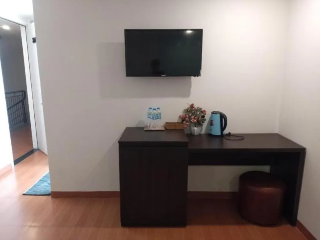 Oyo 1167 Haya Hotel Da Nang 2*,